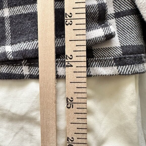 Jared Lang Men's Flannel Stretch Button Work Shirt Gray/White Plaid • Medium - Picture 6 of 9